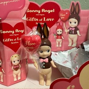 Sonny Angel Gift Of Love 2024 BALLOON HEART CHOCOLATE bunny.